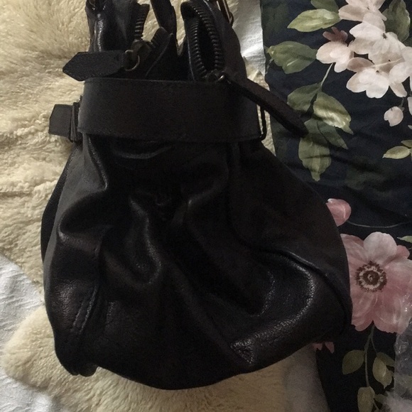 Burberry Rennoch Bowling Tote Bag - Picture 13 of 15